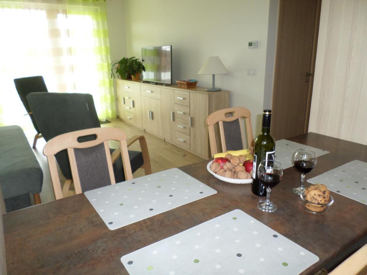 Lakoparki Apartman 베스프렘 외부 사진