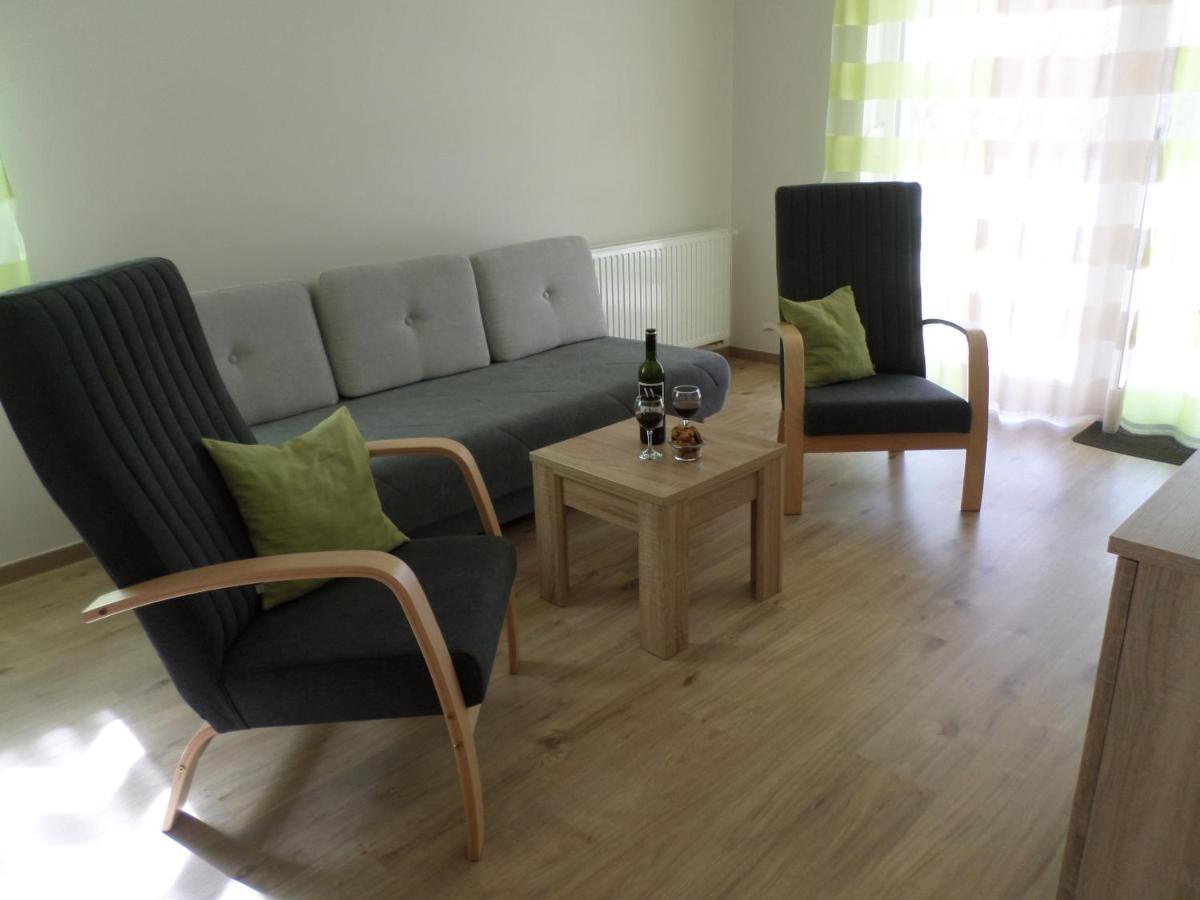 Lakoparki Apartman 베스프렘 외부 사진