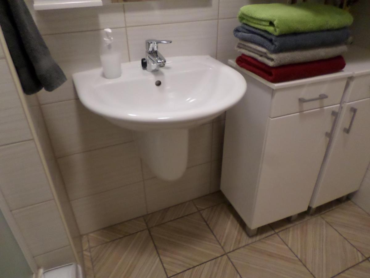 Lakoparki Apartman 베스프렘 외부 사진