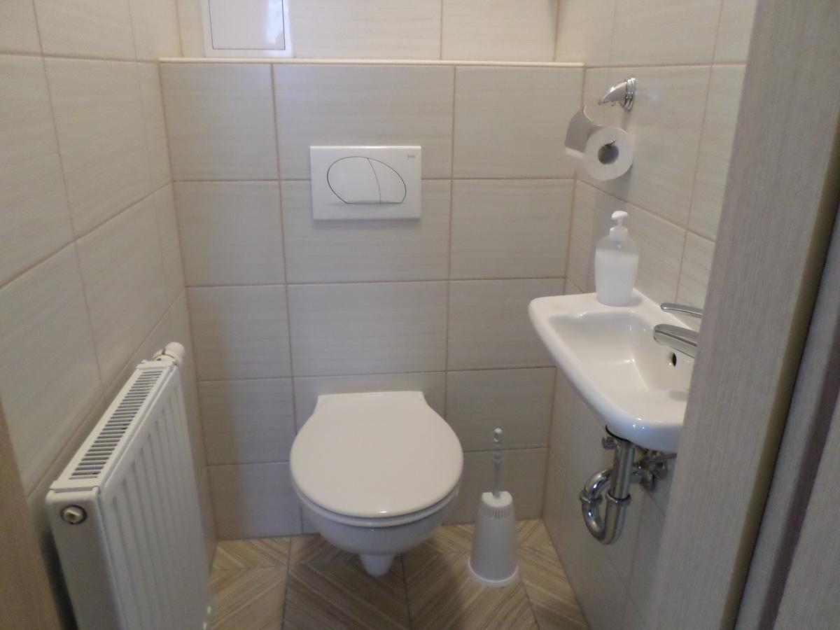 Lakoparki Apartman 베스프렘 외부 사진