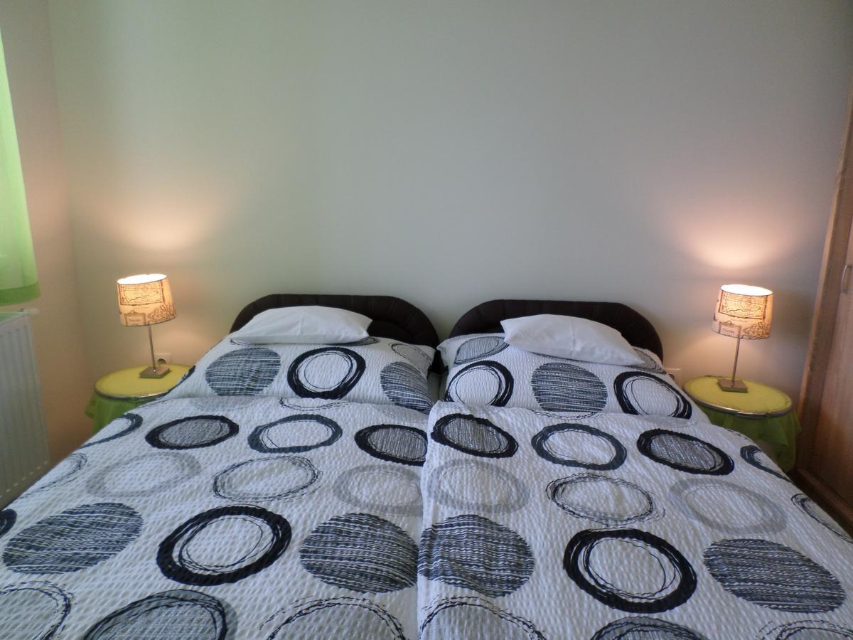 Lakoparki Apartman 베스프렘 외부 사진